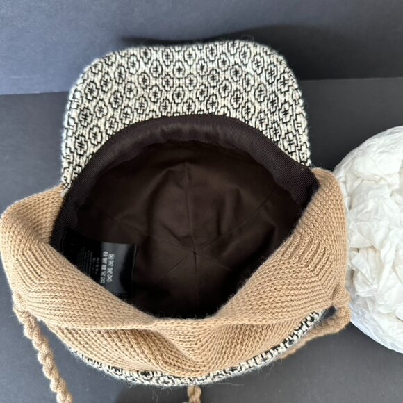 Gucci Mens Peruviano Tapestry Ear Flap Tasselled Cap in Beige - Picture 5 of 9